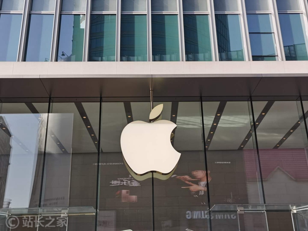 ​Reported that Apple is developing humanoid robots